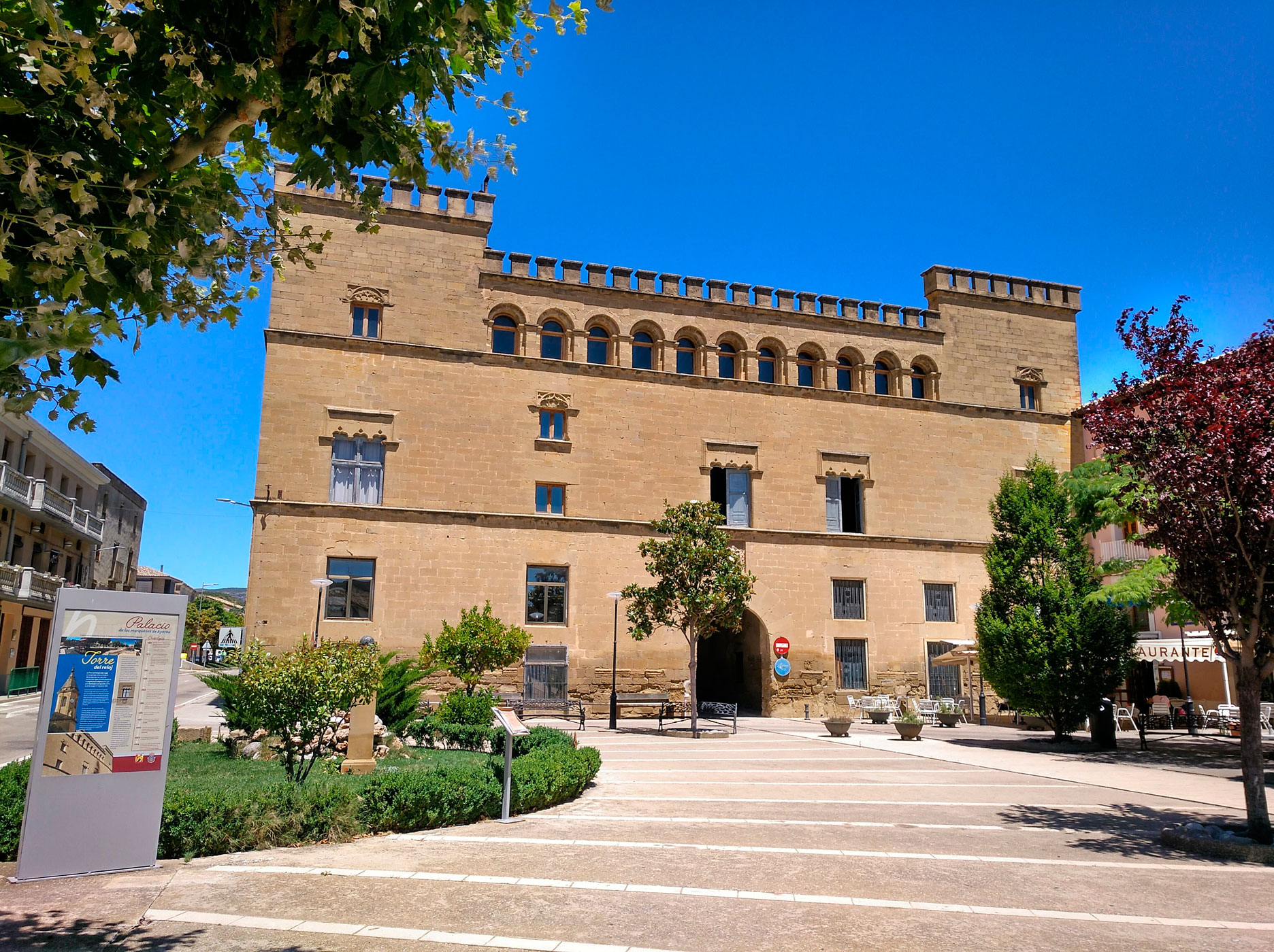 Casas y palacios de Ayerbe