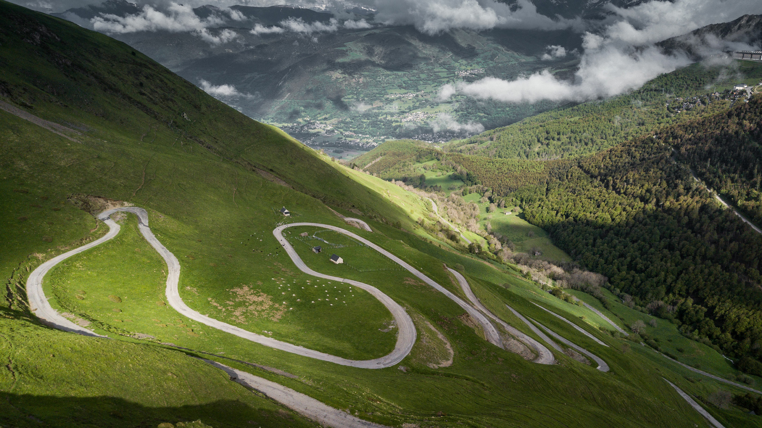 Le Col du Portet : Porte d’entrée de la Réserve du Néouvielle et étape mythique du Tour de France